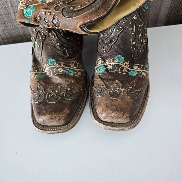 CORRAL Womens Handcrafted Western Cowboy Brown Stud Floral Embroidery Sz 7 Boot - Picture 2 of 7